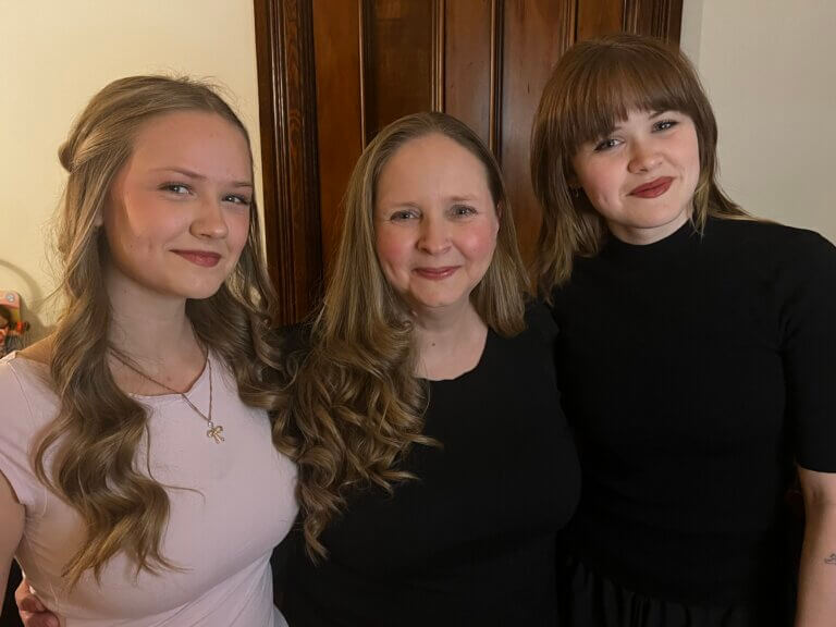 The Oliver family of voice actors: Abby on the left, mom Denise in the middle, Grace on the right.